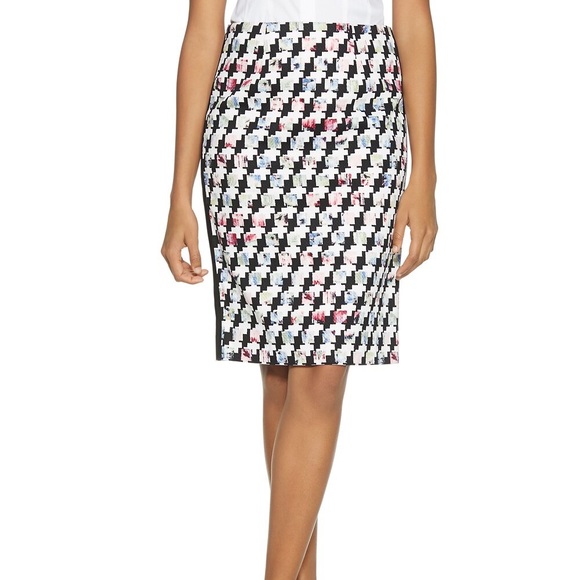 White House Black Market Dresses & Skirts - Houndstooth Mixed Print Pencil Skirt
